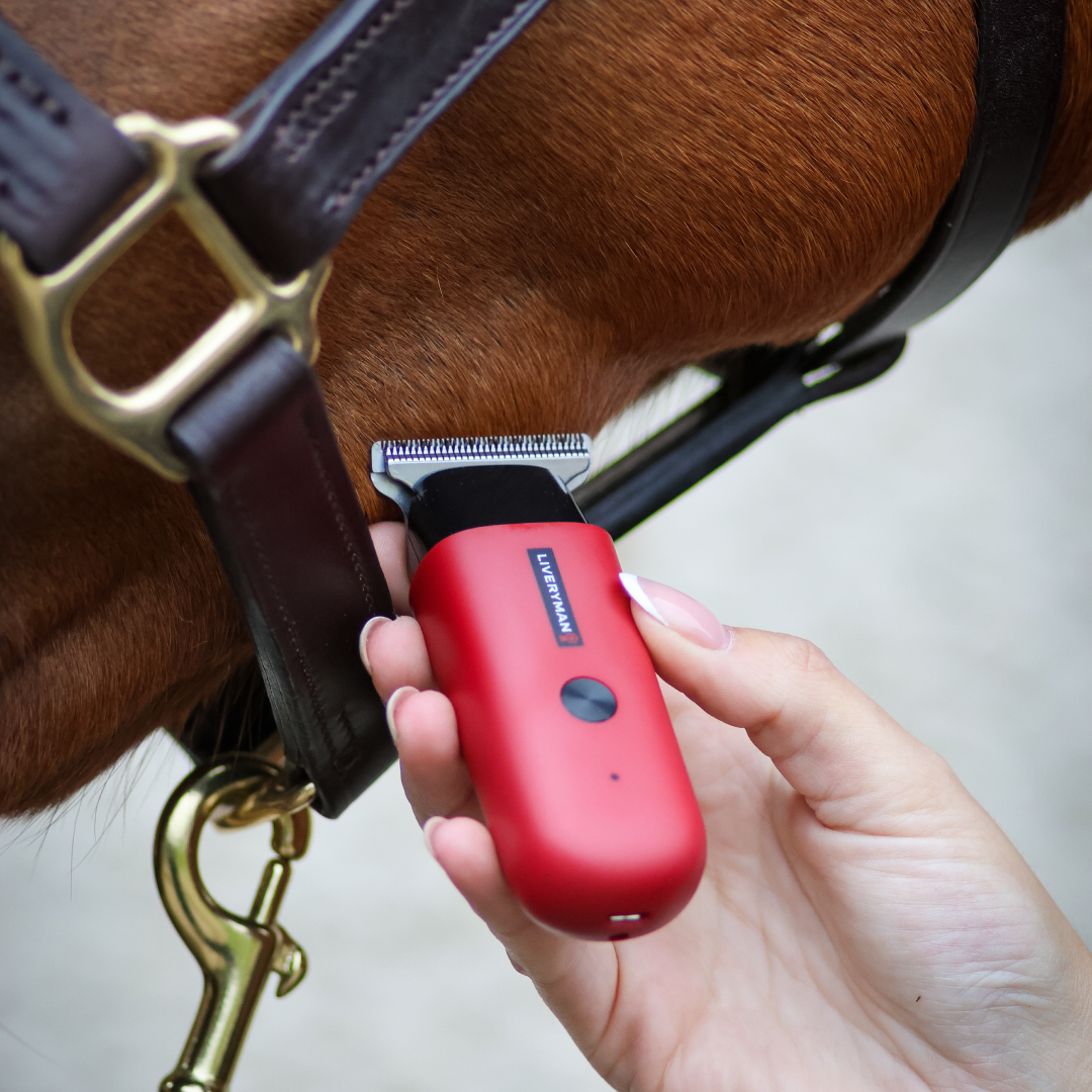 Liveryman Horse Robin Trimmer Pocket Grooming Tool for Nervous Animals