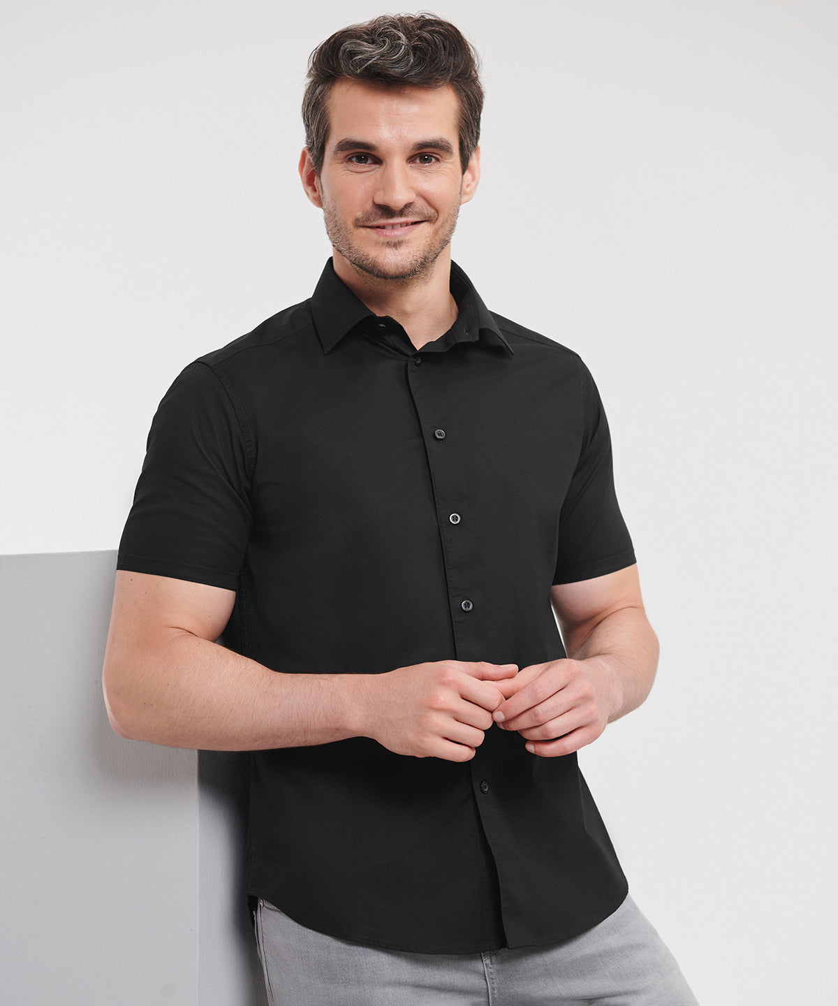 Russell Collection Fitted Short Sleeve Easycare Shirt Semi-Cutaway Collar