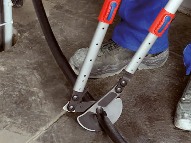 Knipex Ratchet Cable Cutters Telescopic Handles 570-770mm Cutting Capacity 38mm