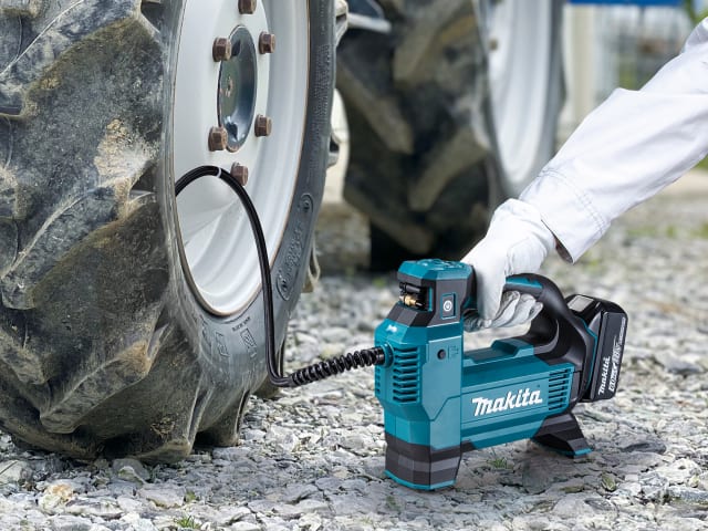 Makita DMP181Z LXT Inflator 18V Bare Unit Digital Gauge 3 Modes Adapters