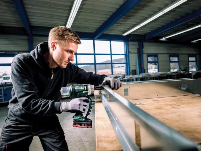 Metabo NP 18 LTX BL 5.0 Brushless Rivet Gun Bare Unit with LED Light