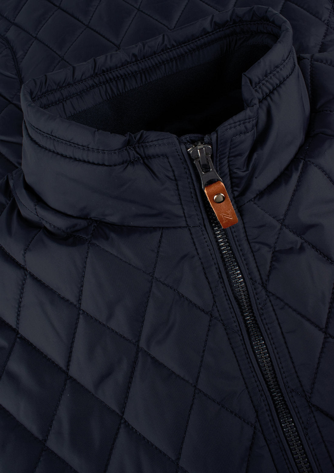 Nimbus Camden Diamond Quilted Gilet Water-Repellent Lightweight Urban Layering