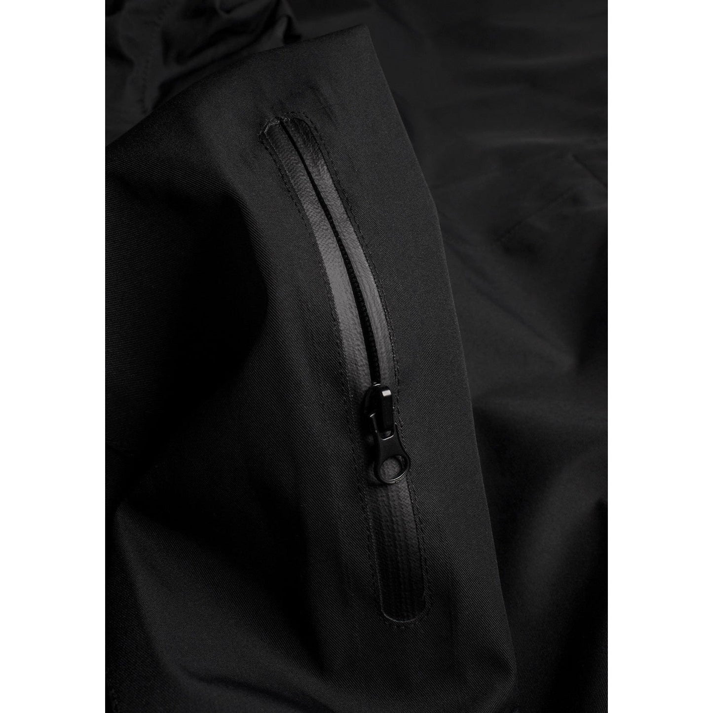 Nimbus Women's Redmond Elegant Technical Jacket Windproof Water-Repellent
