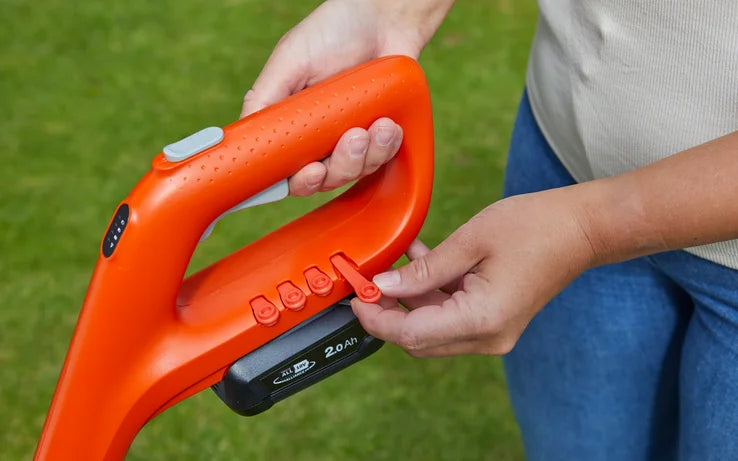 Flymo 18V EasiTrim Plus 230 Battery Grass Trimmer Flexible Lightweight Quiet