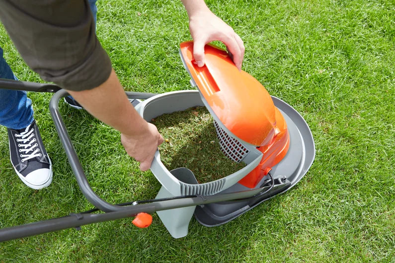 Flymo Hover Vac 250 Electric Hover Lawnmower 1400W 25cm Compact & Lightweight