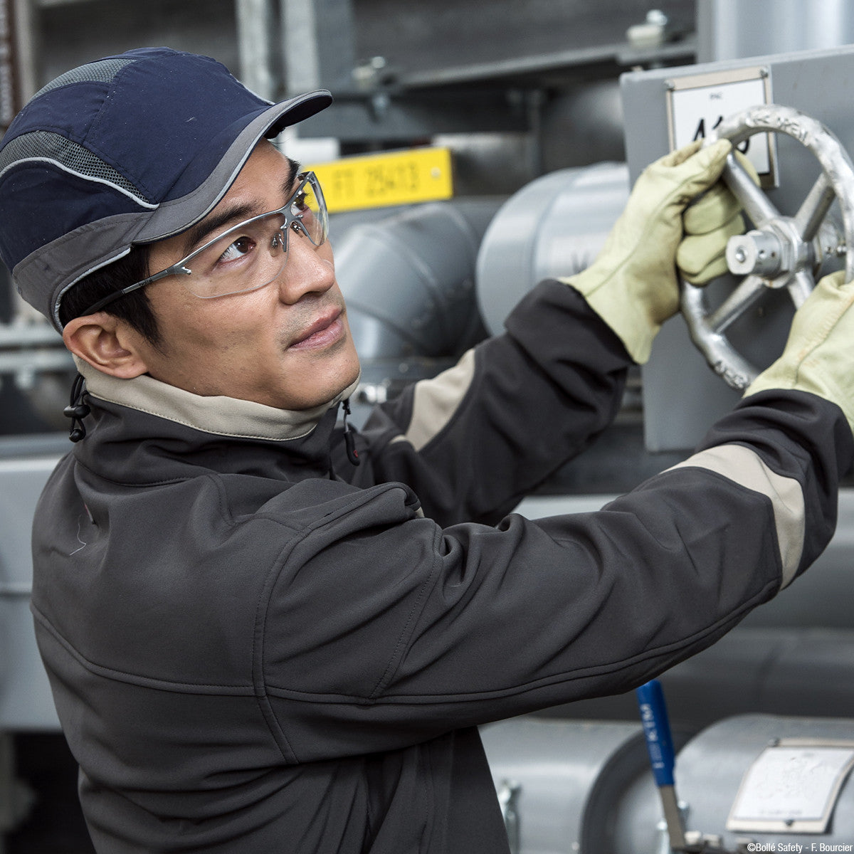 BollÃ© Silium Safety Glasses with Adjustable Non-Slip Bridge and FLEX Temples