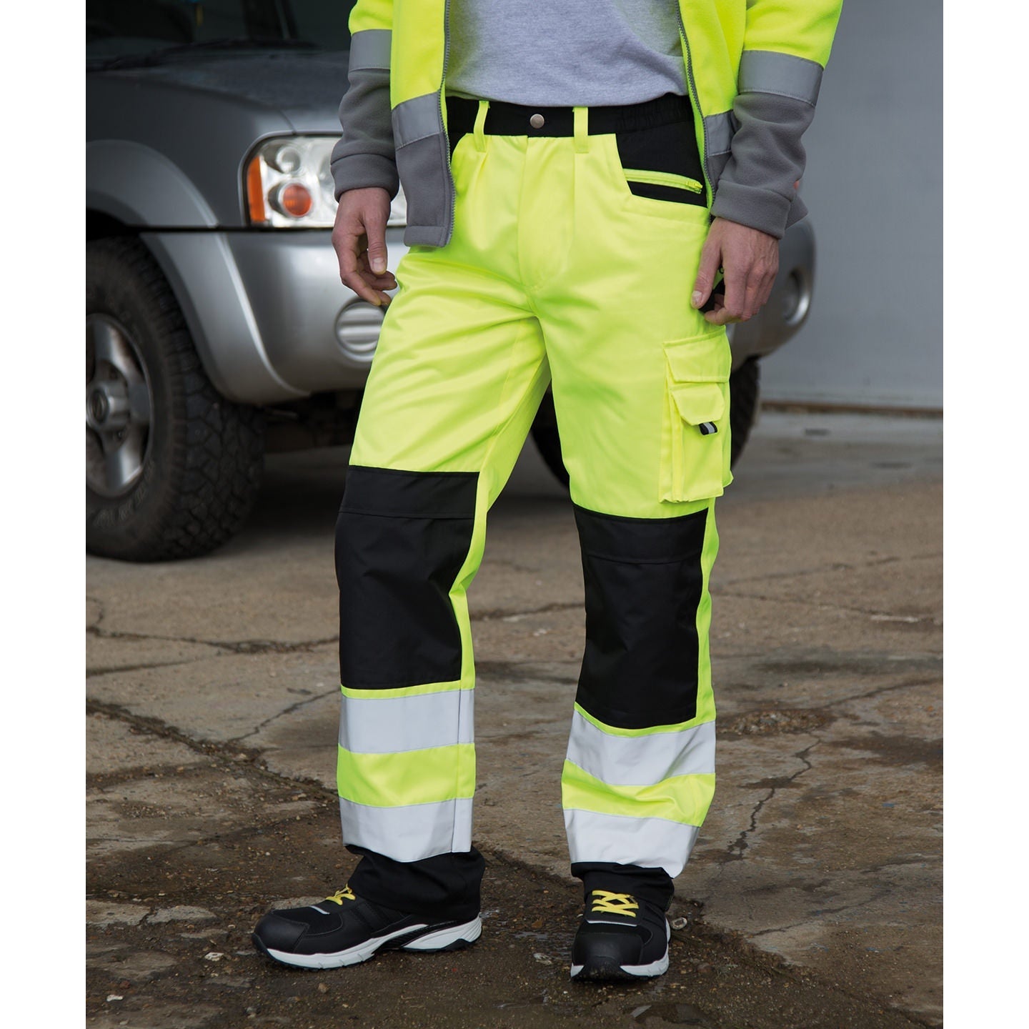 Result Safeguard Safety Cargo Trousers EN20471 Class 2 Hi-Vis Multiple Pockets