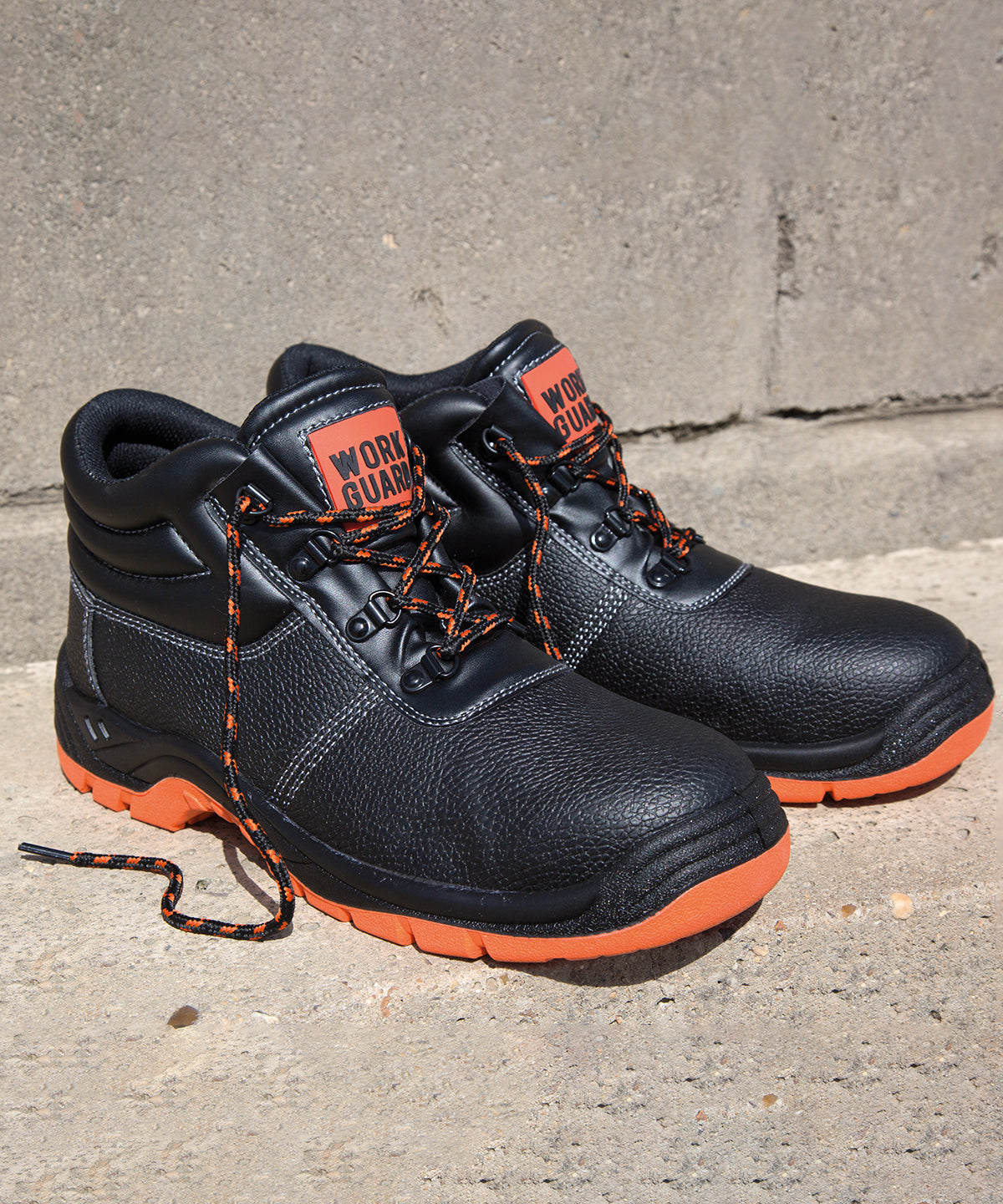 Result Workguard Defence Safety Boots S1P Steel Toe Black Leather Chukka