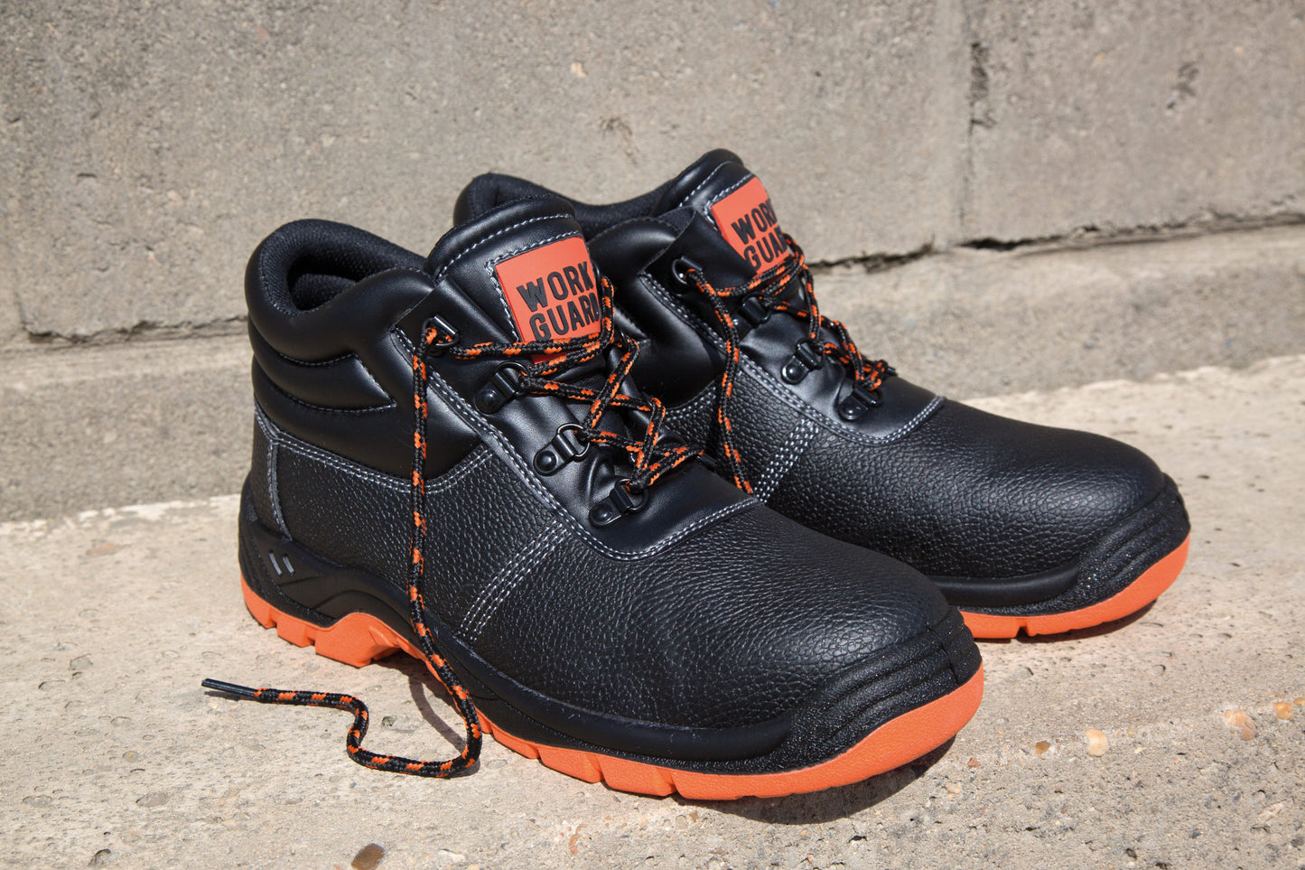 Result Workguard Defence Safety Boots S1P Steel Toe Black Leather Chukka
