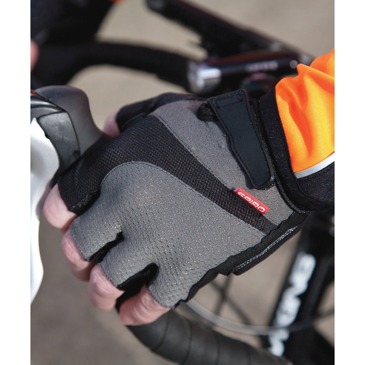 Spiro Lightweight Fingerless Bike Gloves with Padded Palm and Grip