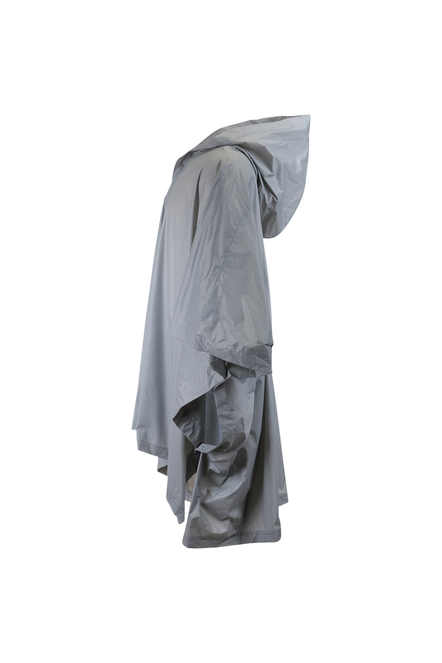 Splashmacs Kids Waterproof Poncho with Carry Pouch and Groundsheet Feature