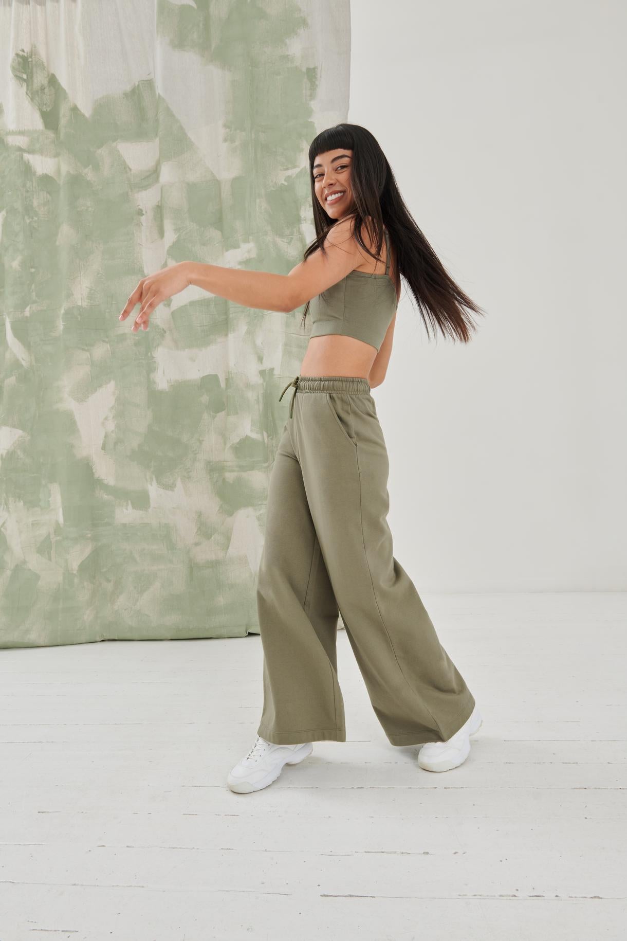 SF Women's Sustainable Wide Leg Joggers Eco-Friendly Cotton Blend Pants