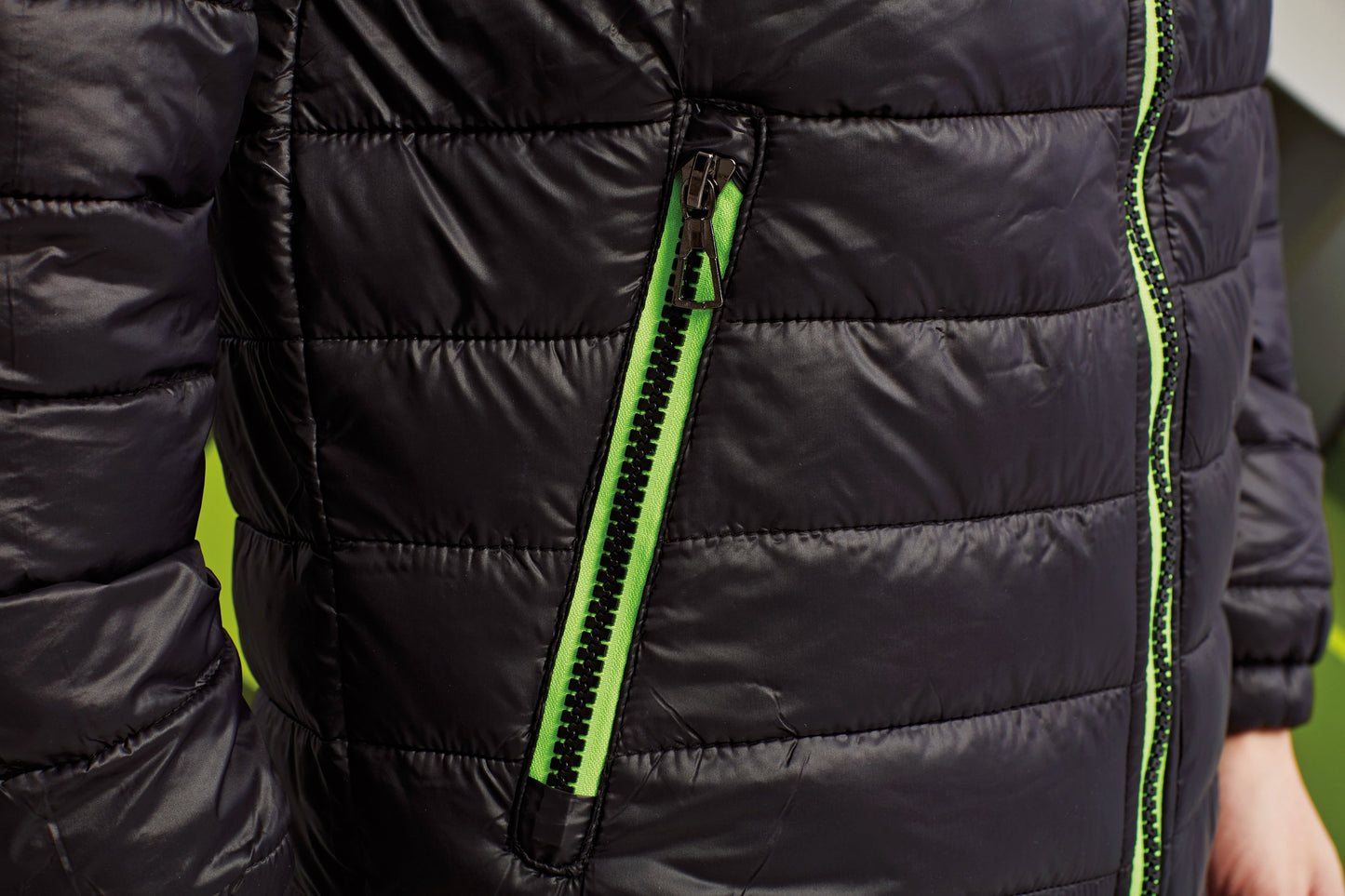 2786 Padded Jacket with Contrast Lining, Quilted, Warm, Lightweight, Stylish