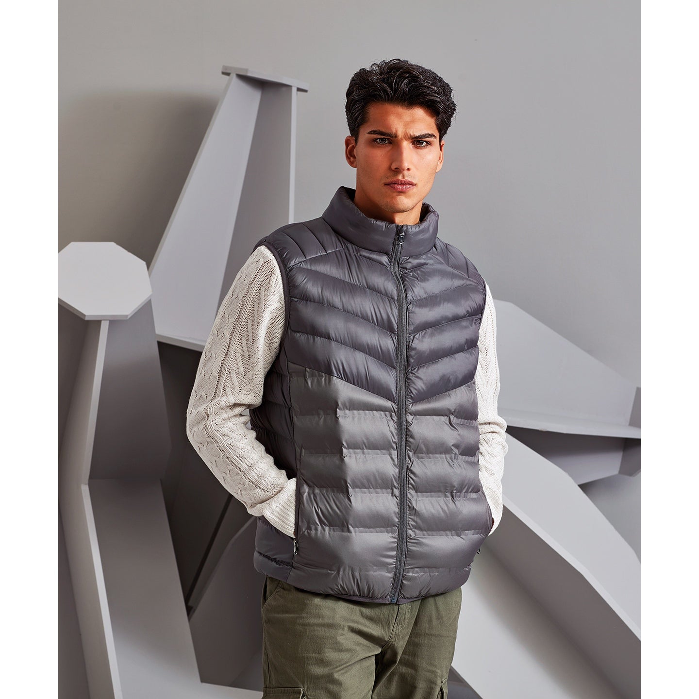 2786 Mantel Moulded Gilet Quilted Lt.weight Zip Pockets Warm Layering Essential