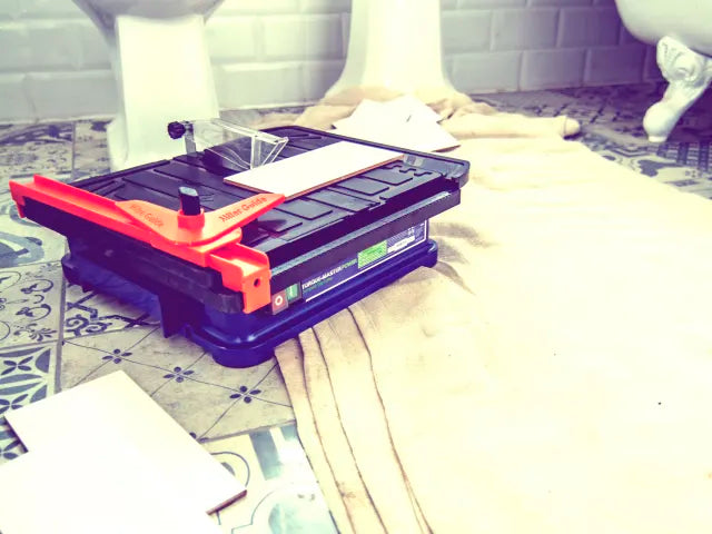 Vitrex Torque Master 450W Tile Cutter + Diamond Blade & Adjustable Mitre Guide