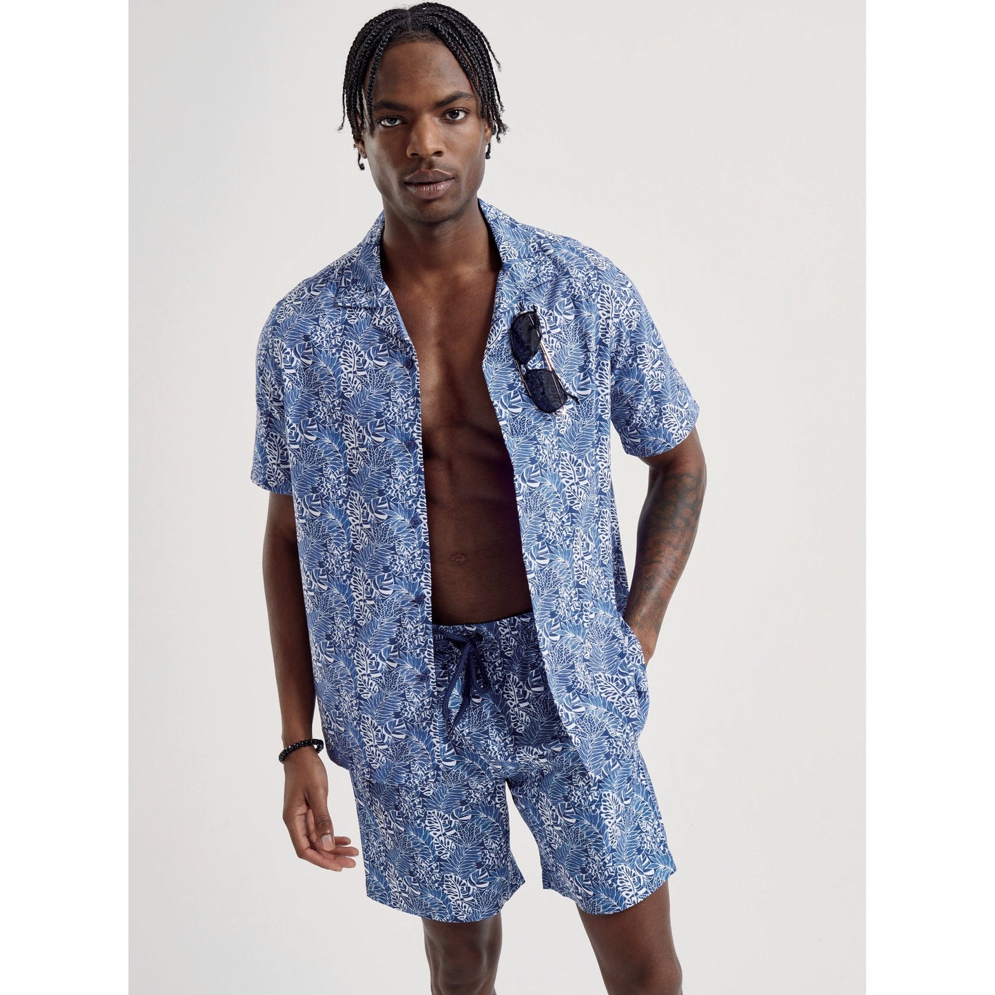 Wombat Men's Short Sleeve Shirt Cuban Collar Relaxed Fit Lightweight Summer Wear