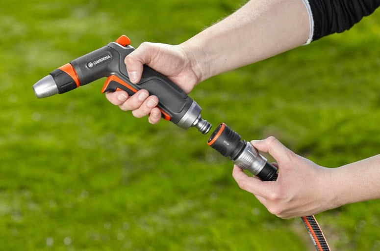 Gardena Premium Water Stop Connector with Auto Water Stop Function
