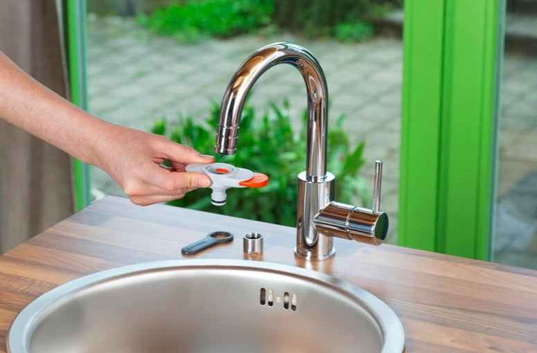 Gardena Indoor Tap Connector Hose Adapter for Kitchen Bathroom M24 M22