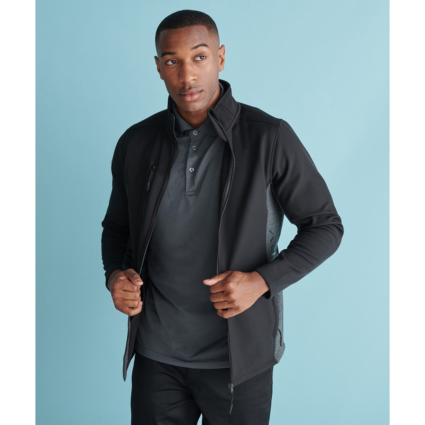 Henbury Unisex Softshell Jacket with Contrast Panels and Concealed Pockets