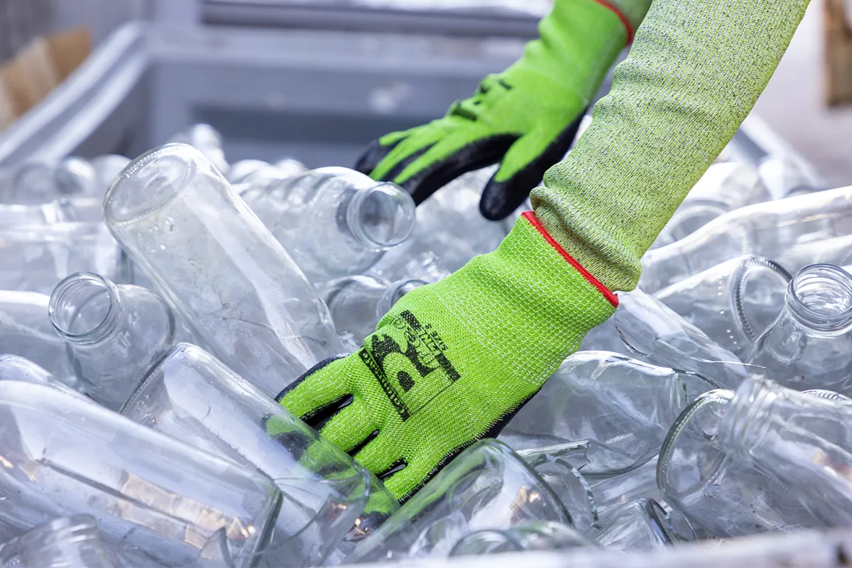 Predator Pine Gloves Heavy-Duty Nitrile Coated Breathable Liner Sizes 7-11