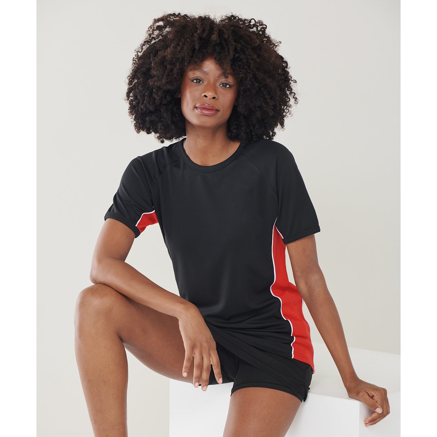 Finden & Hales Performance Panel T-Shirt Wicking Fabric Crew Neck Sportswear