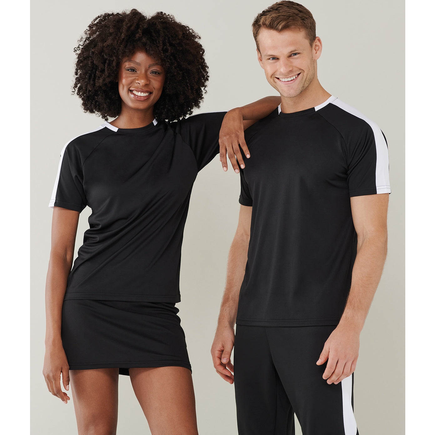 Finden & Hales Unisex Team T-Shirt Sports Fit Moisture Wicking Contrast Panels
