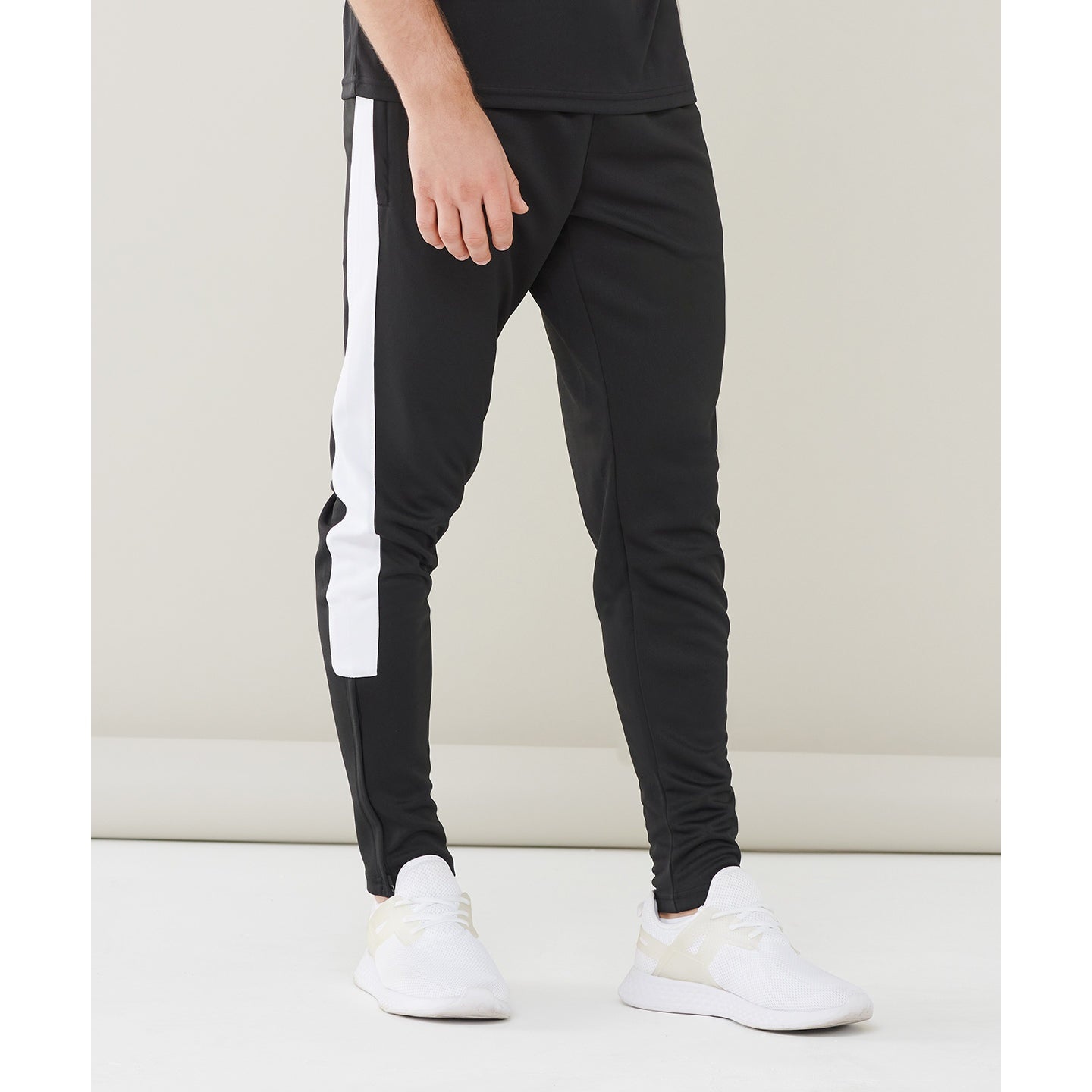 Finden & Hales Slim Fit Knitted Tracksuit Pants with Zipped Pockets