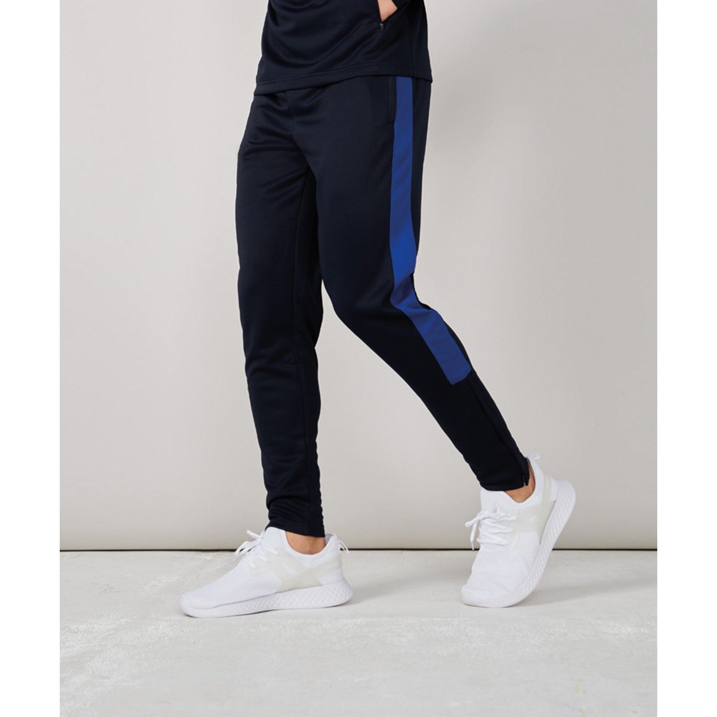 Finden & Hales Slim Fit Knitted Tracksuit Pants with Zipped Pockets