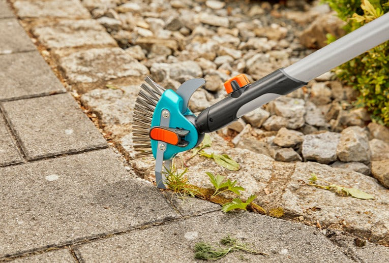 Gardena 3in1 Patio Weeder Cleaner Tool for Weeds Moss with Combi System