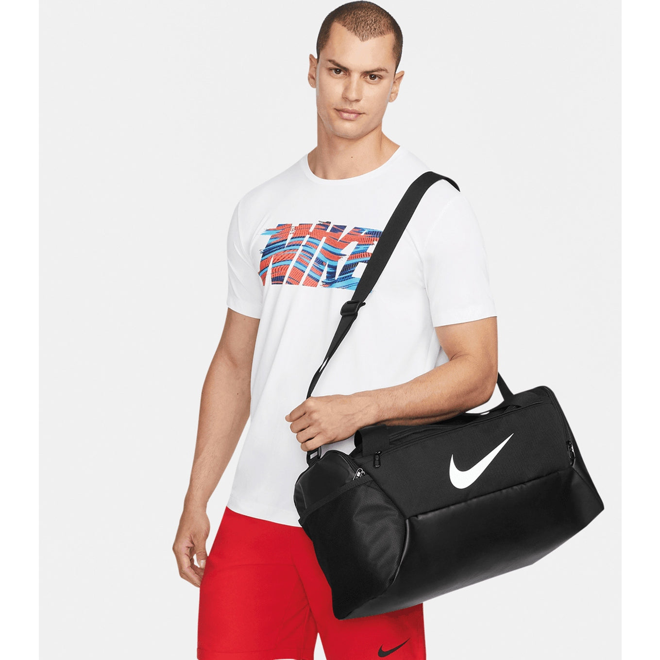 Nike Brasilia Small Duffle Bag 9.5 41L with Shoe Compartment and Pockets