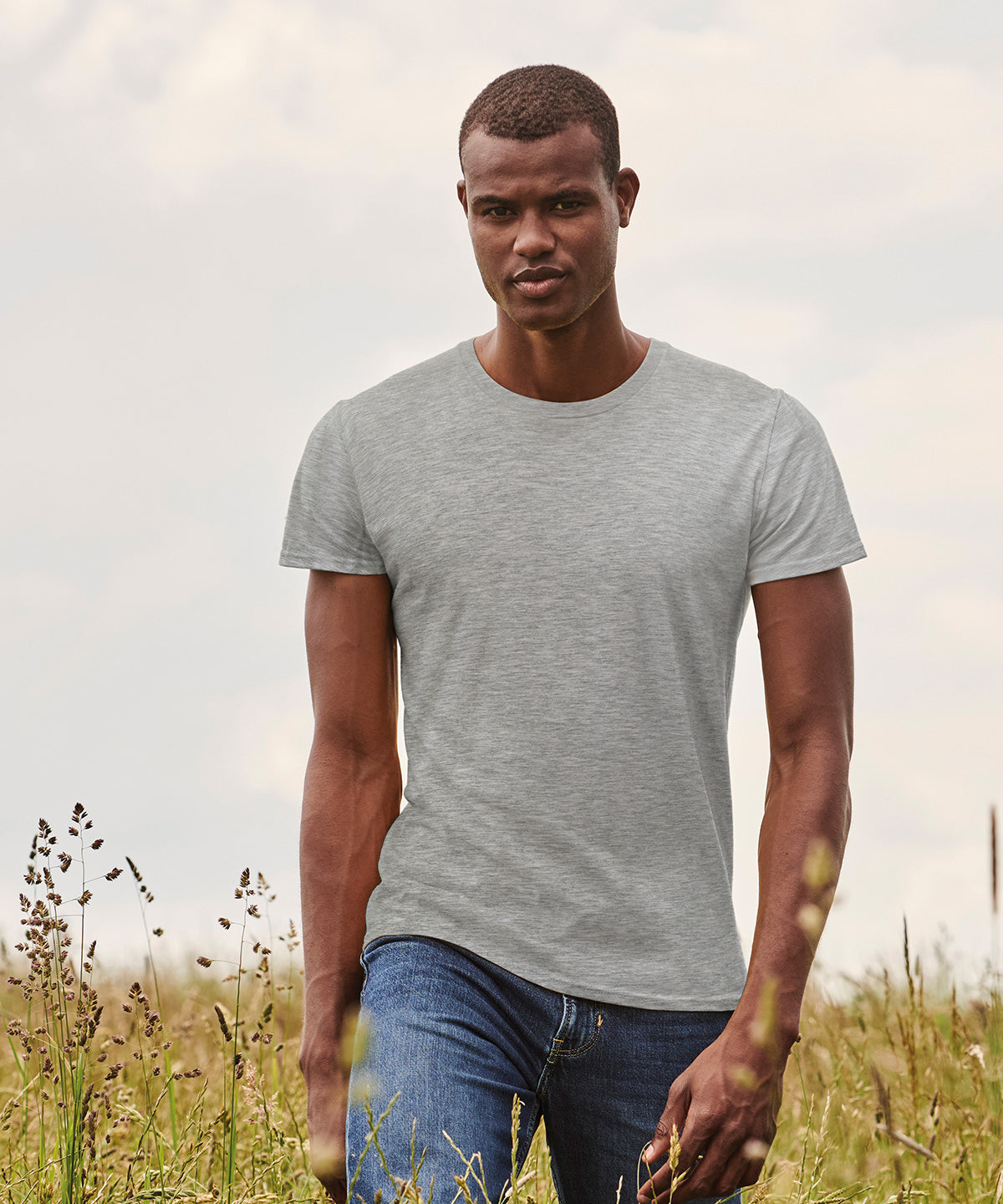 Fruit Of The Loom Iconic 150 T-Shirt Dark Heather Grey Slim Fit Cotton