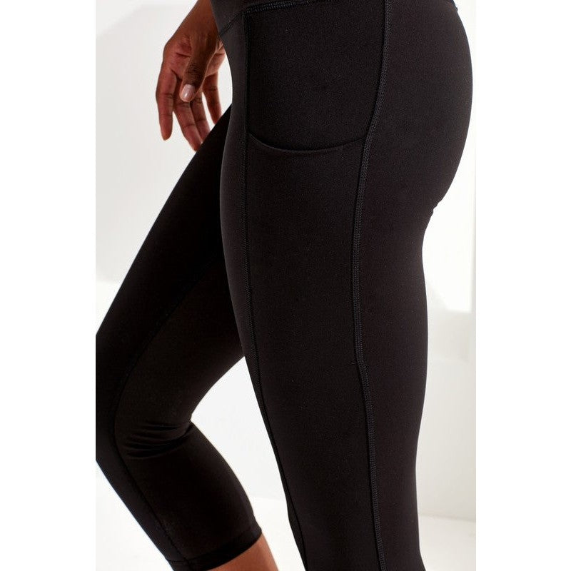 TriDri Women's Recycled Performance 3/4 Length Leggings with Pockets