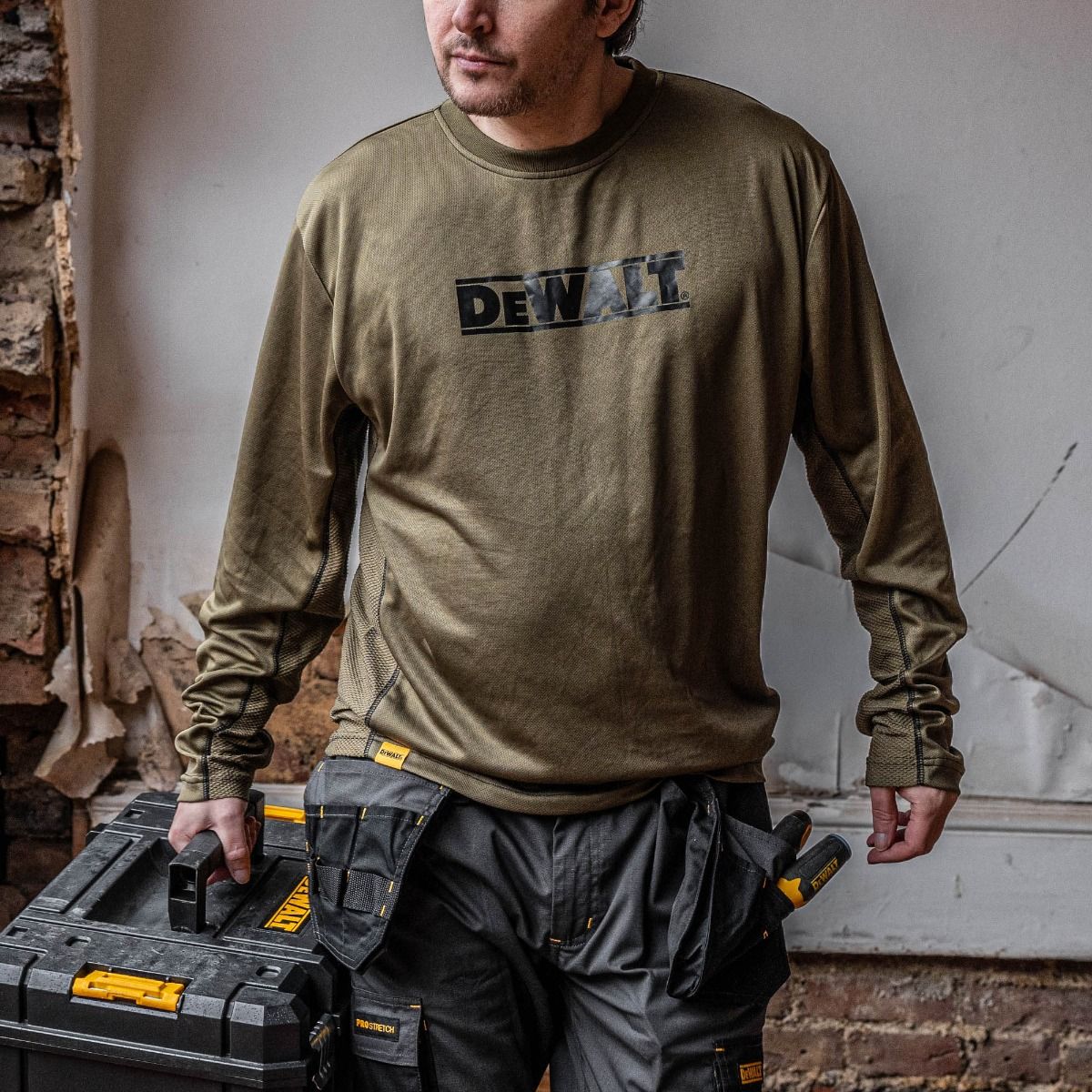 DEWALT Truro Long Sleeve Performance T-Shirt Wicking Polyester Cool Fit