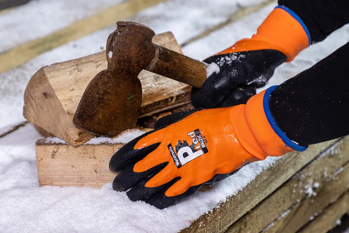 Predator Baltic Gloves - 15 Gauge Polyester, Smooth Latex, Cold Weather Grip